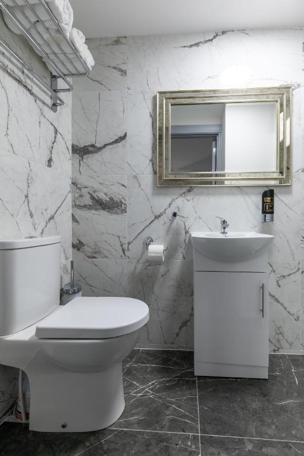 Brookville Guesthouse Tullamore Esterno foto