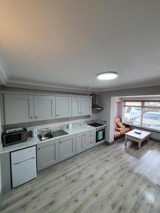 Brookville Guesthouse Tullamore Esterno foto