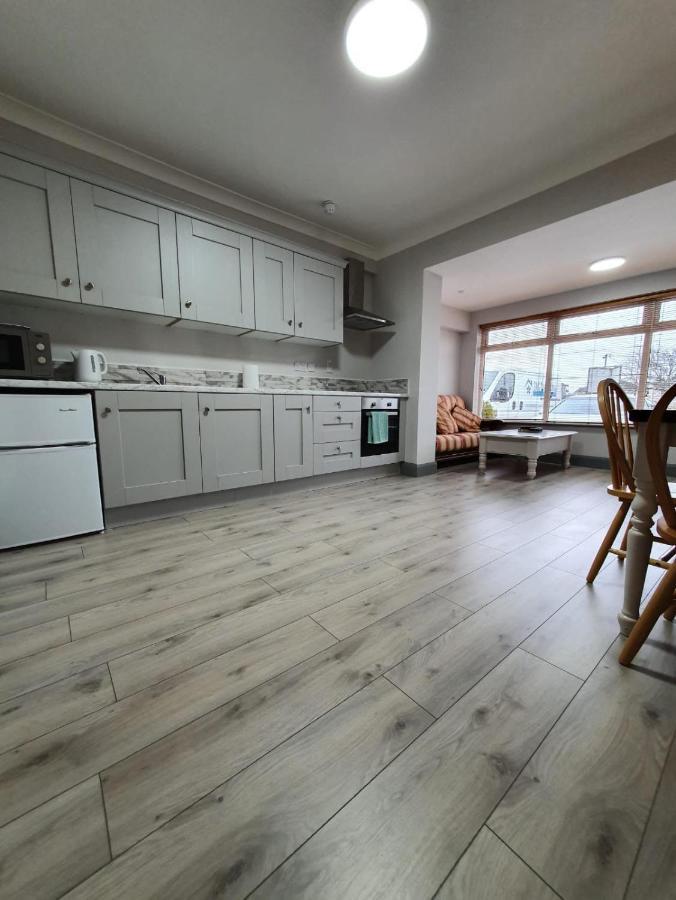 Brookville Guesthouse Tullamore Esterno foto